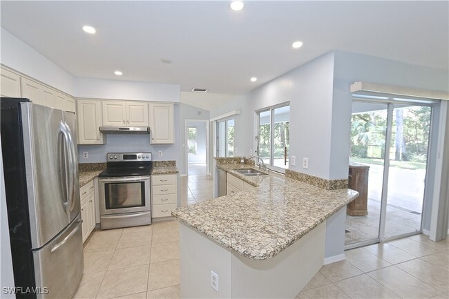 property at 5461 Boxwood Way