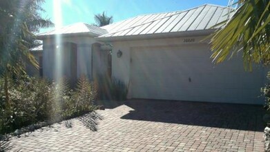 16020 Cook Rd in Ft. Myers, FL - Building Photo - Building Photo