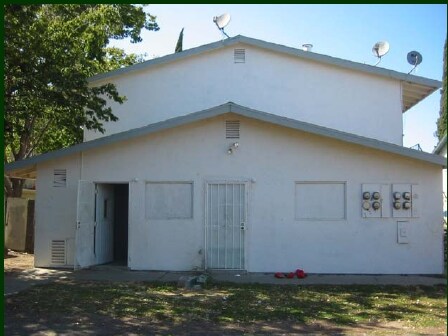 1439 Phoenix Dr in Fairfield, CA - Foto de edificio - Building Photo