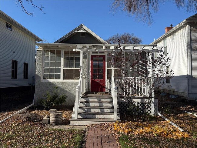 property at 803 7th St S