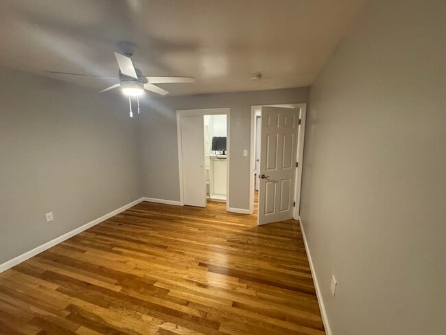 4 Lord St, Unit 4 in Worcester, MA - Foto de edificio - Building Photo