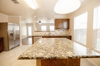 1857 Shasta View Dr in Justin, TX - Building Photo - Building Photo