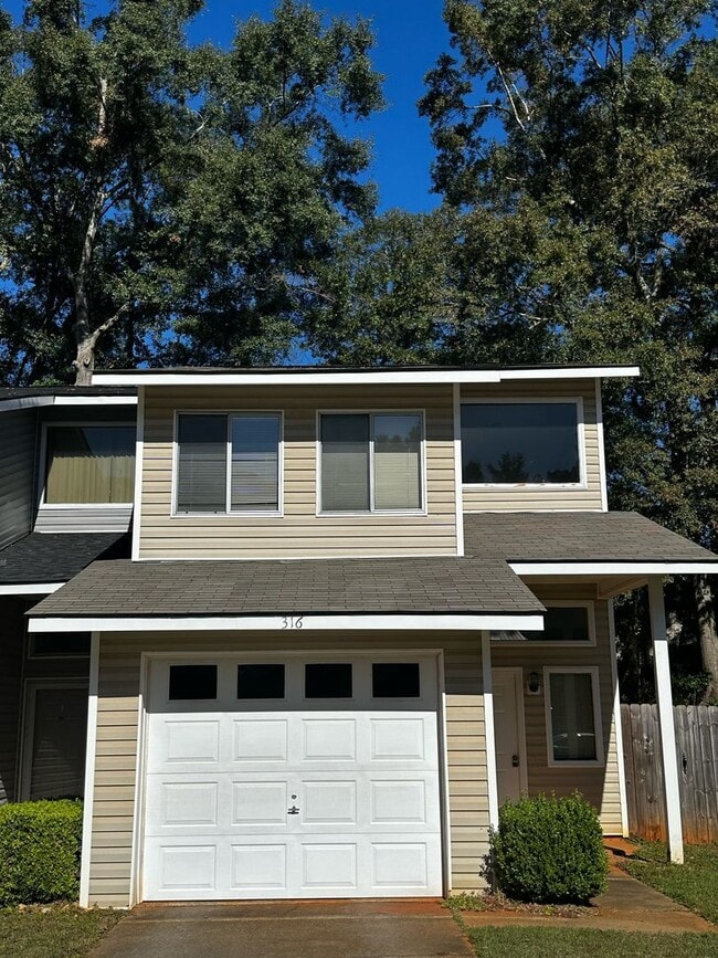 property at 316 Candlebrook Dr