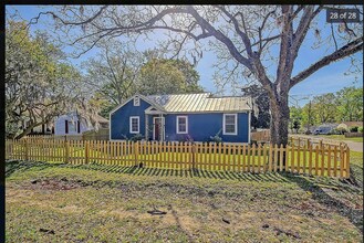 1225 Yeamans Hall Rd in Hanahan, SC - Building Photo - Building Photo