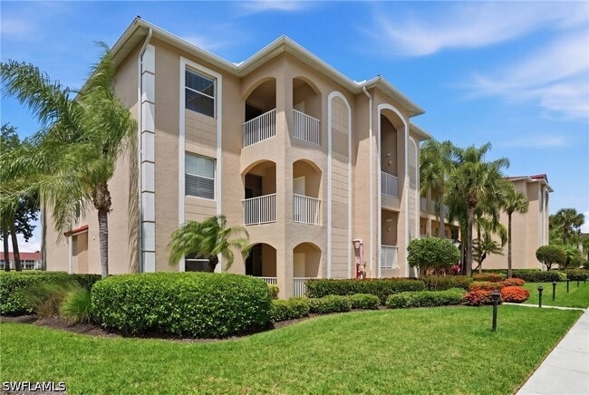 2730 Cypress Trace Cir
