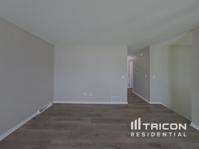 15307 67th Pl N in Osseo, MN - Building Photo - Building Photo