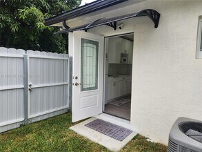 12460 SW 187th Terrace in Miami, FL - Building Photo - Building Photo