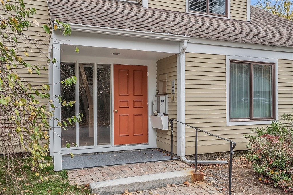 21 Concord Greene in Concord, MA - Building Photo