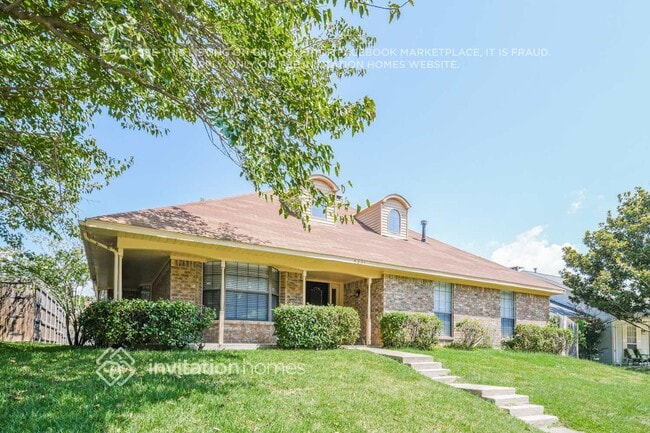 5221 Hollow Bend Ln in Garland, TX - Building Photo - Building Photo