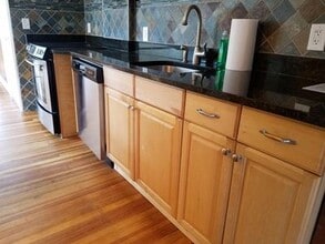 173 High St in Manchester, CT - Building Photo - Building Photo