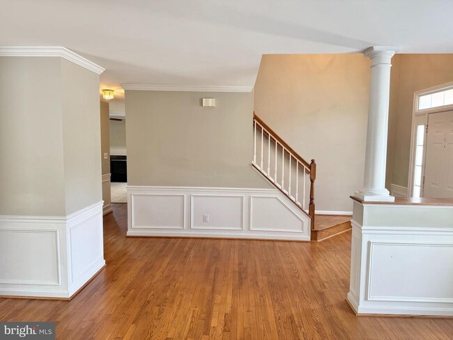 property at 16 Westchester Ct