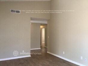2905 Ripplewood Dr in Seffner, FL - Building Photo - Building Photo