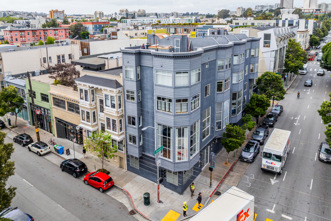 301 Gough St in San Francisco, CA - Foto de edificio