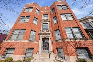 1474 W Foster Ave in Chicago, IL - Building Photo