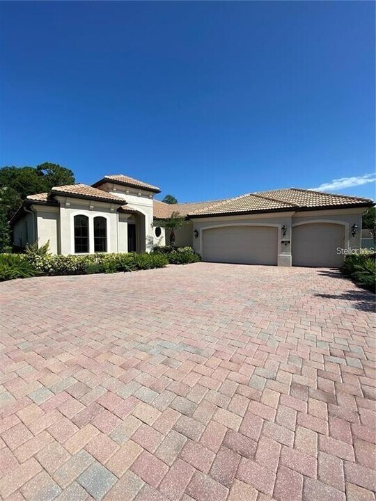4513 Tuscana Dr in Sarasota, FL - Building Photo