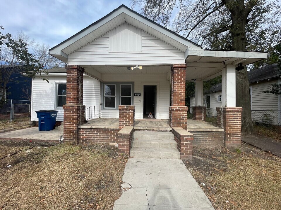 733 St James Ave in Macon, GA - Building Photo