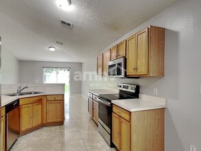 16918 Corner Hill Ct in Orlando, FL - Building Photo - Building Photo