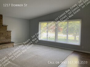 1217 Downer Ave in Lansing, MI - Building Photo - Building Photo