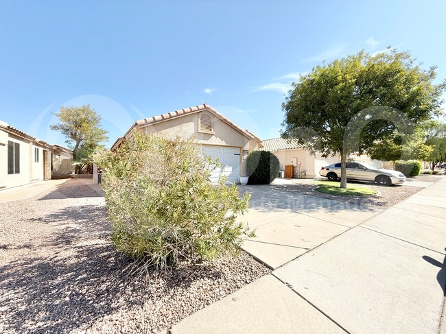 property at 1150 W Lark Dr