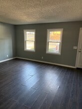 116 Pine Creek Court Ext in Greenville, SC - Foto de edificio - Building Photo