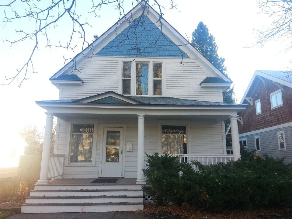 616 S 8th Ave in Bozeman, MT - Building Photo