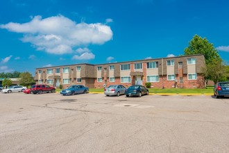 Midtown Square Apartments in Wayne, MI - Building Photo - Building Photo