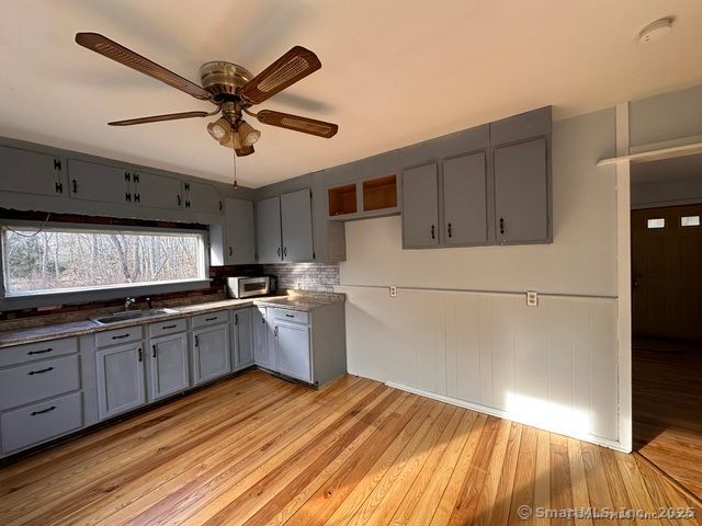 17 Park Dr in Chaplin, CT - Foto de edificio