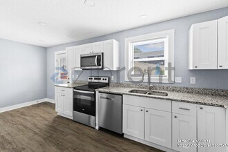 965 W Ocean View Ave in Norfolk, VA - Building Photo - Building Photo