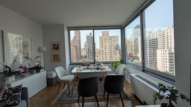 property at 360 E 88th St