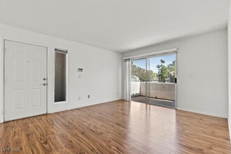 3145 Casey Dr-Unit -201 in Las Vegas, NV - Building Photo - Building Photo