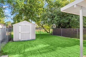 6316 Olson Ln in Pasadena, TX - Building Photo - Building Photo