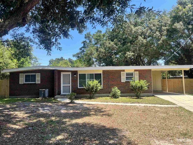 2120 Curry Cir