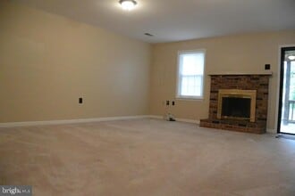 12703 Lockleven Ln in Woodbridge, VA - Building Photo - Building Photo