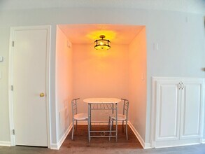 805 Queens Way in Williamsburg, VA - Building Photo - Building Photo