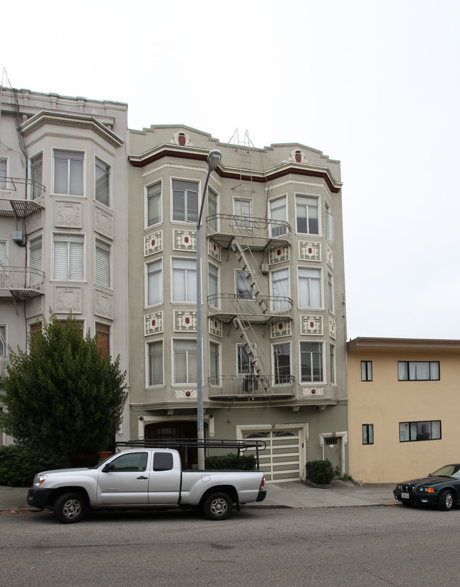 1267 Chestnut St in San Francisco, CA - Building Photo - Building Photo