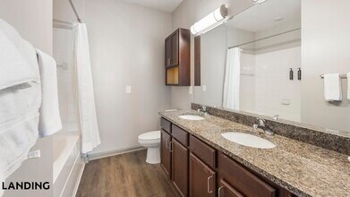 225 Walden Village Ln, Unit 227 in Nashville, TN - Foto de edificio - Building Photo