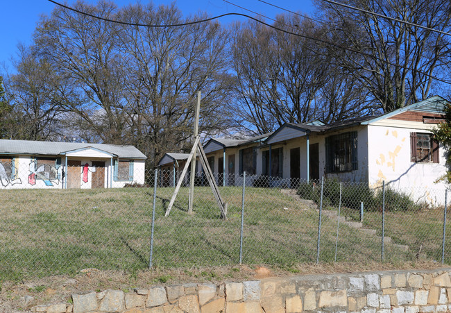 Kennedy/griffin Apartments in Atlanta, GA - Building Photo - Building Photo