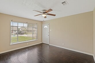 9315 Laura Koppe Rd in Houston, TX - Building Photo - Building Photo