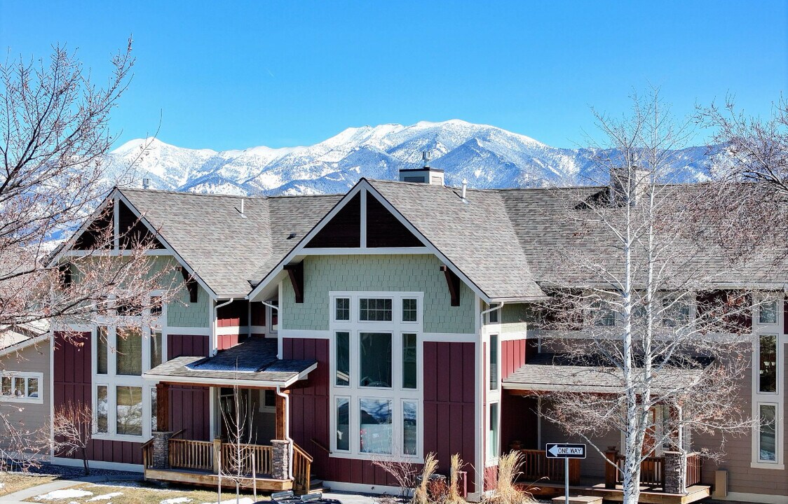 2218 Gallatin Green Blvd in Bozeman, MT - Building Photo