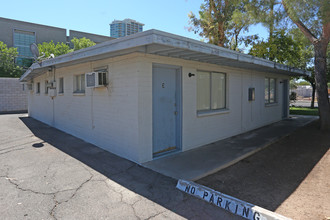 Fifth Street Apartments in Tempe, AZ - Building Photo - Building Photo