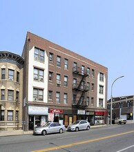 6 Webster Ave in New Rochelle, NY - Building Photo - Building Photo