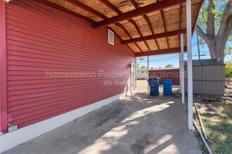 560 Falcon Dr in Florissant, MO - Building Photo - Building Photo