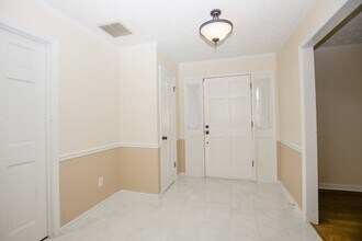 330 Conifer Dr in Fayetteville, NC - Building Photo - Building Photo