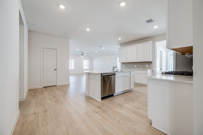 property at 30606 Windermere Peaks Ln