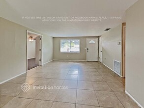 2834 Linwood Dr in Sarasota, FL - Building Photo - Building Photo