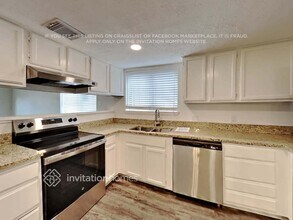 10311 Towneview Dr in Sugar Land, TX - Building Photo - Building Photo