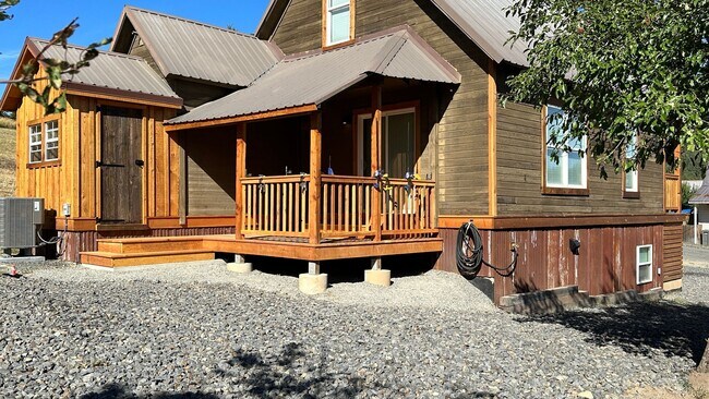 506 S 2nd St in Roslyn, WA - Building Photo - Building Photo