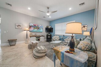 7813 Palmilla Ct in Kissimmee, FL - Building Photo - Building Photo