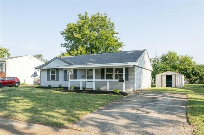 1130 Wendall Ave in New Carlisle, OH - Foto de edificio - Building Photo
