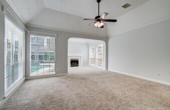 1311 Hopkins Park Dr in Houston, TX - Building Photo - Building Photo